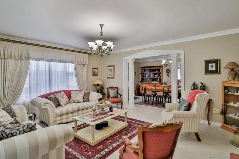 4 Bedroom Property for Sale in Stilbaai Wes Western Cape